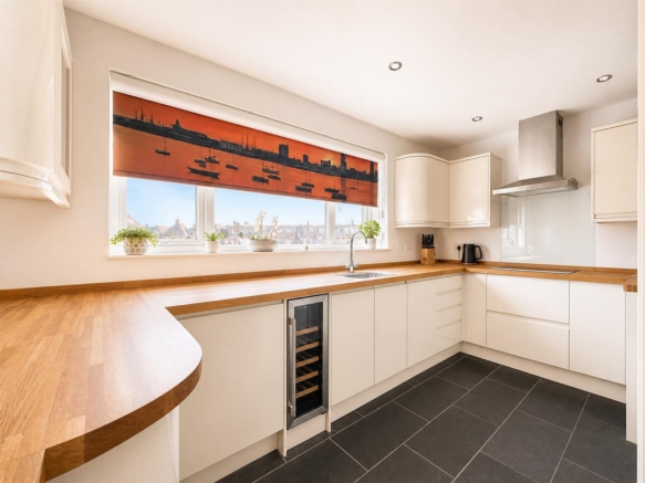 kitchen 1.png