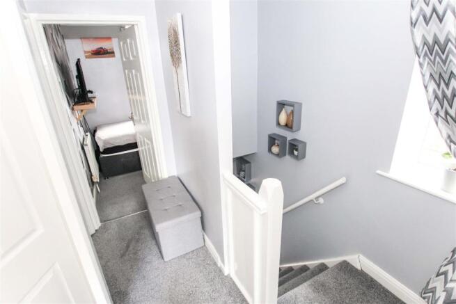 FIRST FLOOR LANDING
