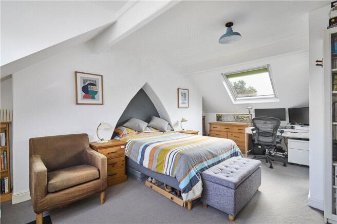4 bed Terraced for sale Image 9