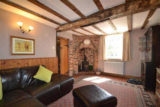 Snug/Dining Room