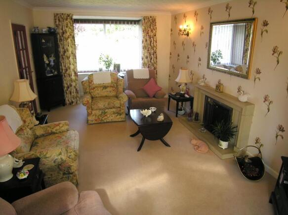 SITTING ROOM