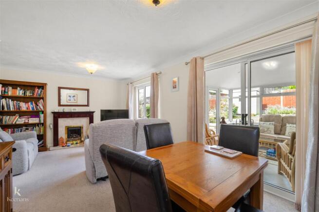 3 bed Detached for sale Image 5