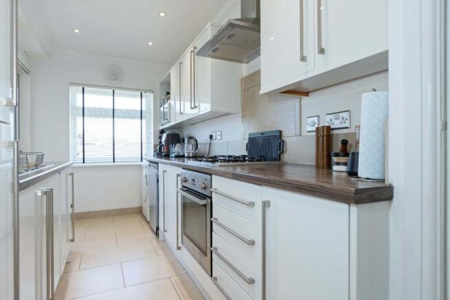 4 St Nicholas court.JPG