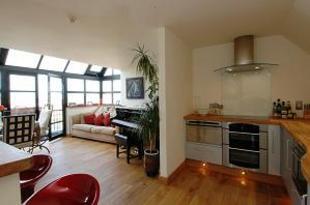 Open Plan Kitchen/ Lounge