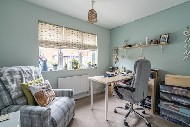 3 bed Semi-Detached for sale Image 6