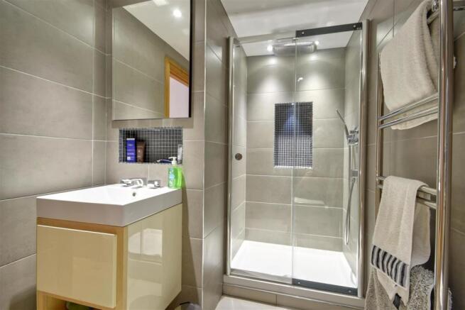 En-suite shower room