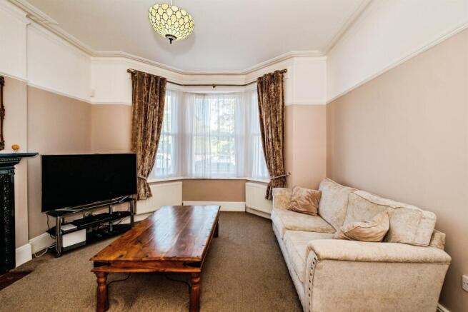 Winchester Road, Worthing photo 3