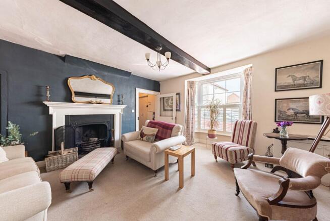 Living Room (2)
