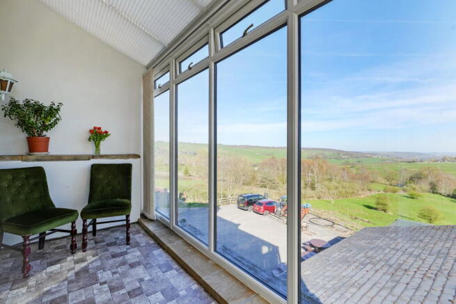3 bed Semi-Detached for sale Image 5