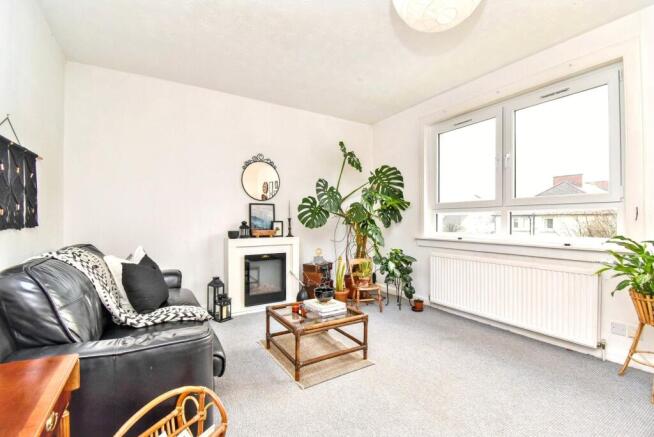 Lounge/Dining Angle 1