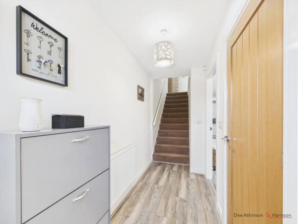 3 bed Semi-Detached for sale Image 8