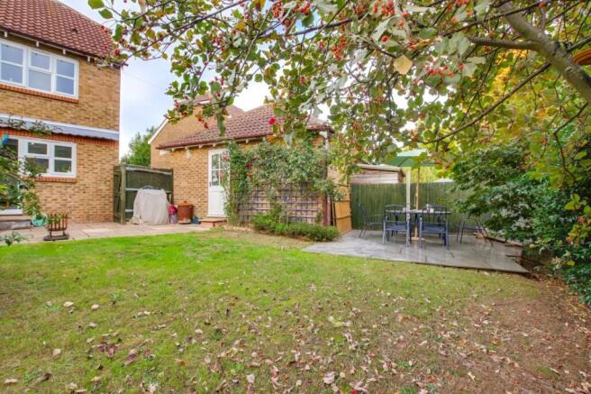 Tom Joyce Close, Snodland, Kent photo 4