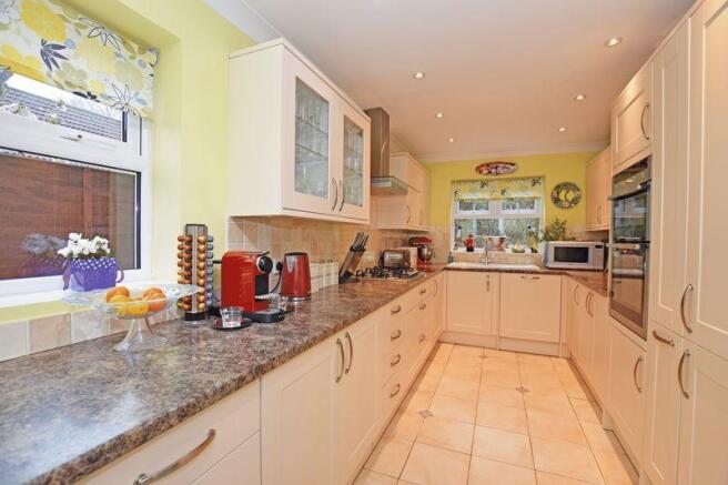Kitchen/Breakf...