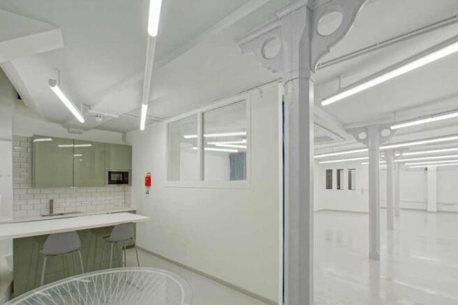 41B Charterhouse Square