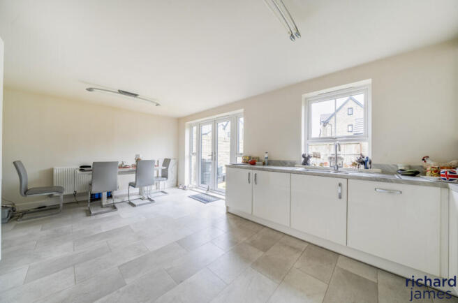 ff950bc247e642669c1696b30049e1bd