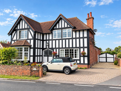 Henley Road, Claverdon, Warwick