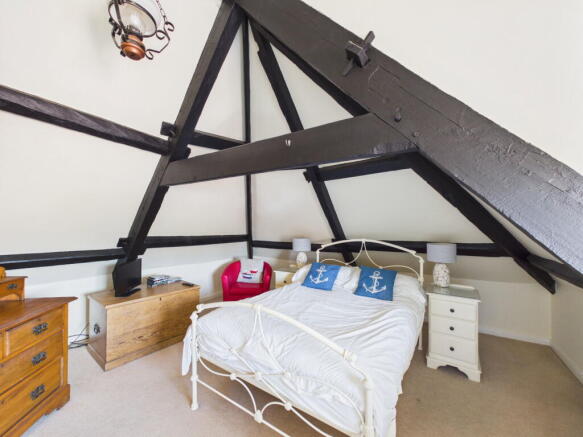 3 bed Cottage for sale Image 11