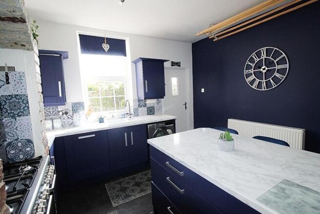 2 bed Terraced for sale Image 9