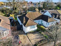 17, Aberdale Gardens, Potters Bar EN6 2JS