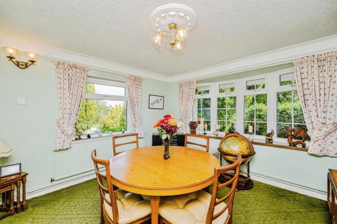 Hendre Road, Bridgend - More