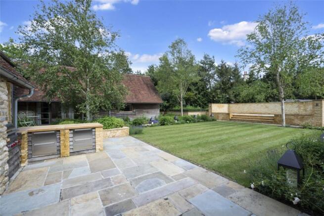 Outdoor Kitchen