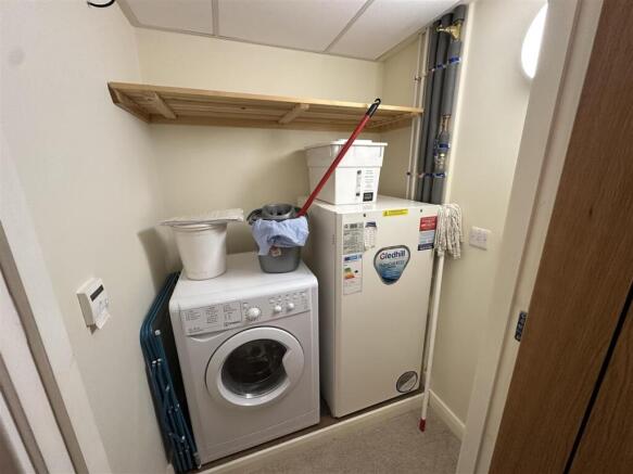 1 bed Apartment to rent Image 12