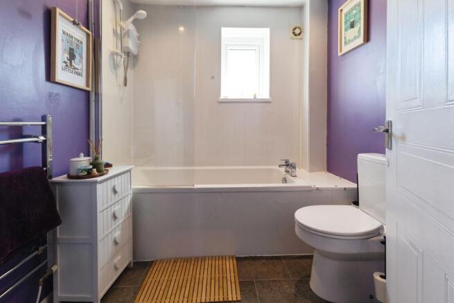 3 bed Semi-Detached for sale Image 12