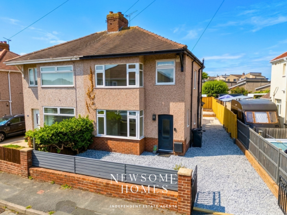 3-bed semi-detached on Sealand Avenue, Pen Y Maes, Holywell, £190,000