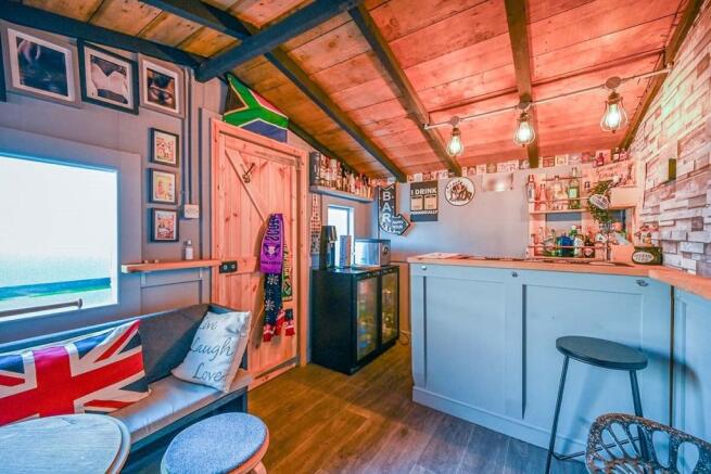 Garden Room/ Bar
