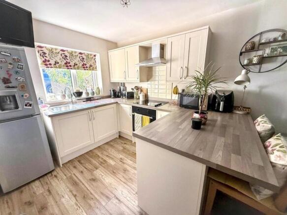 2 bed Terraced for sale Image 5