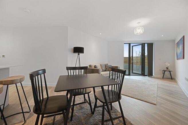 RC- bejoux court- flat 4 - reception 4 (1).jpg