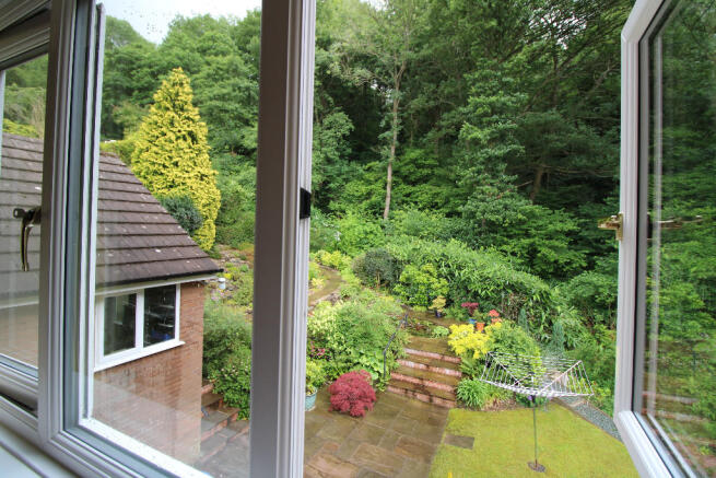 Window view bed 2