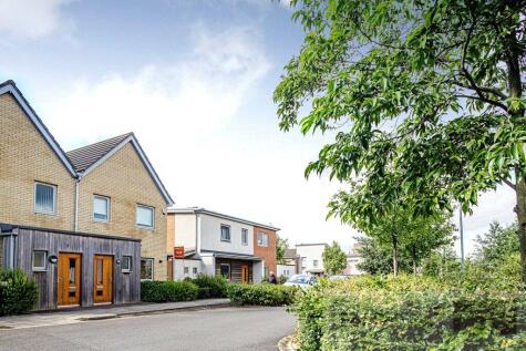 September Courtyard, Summers Pass, Gateshead, NE8