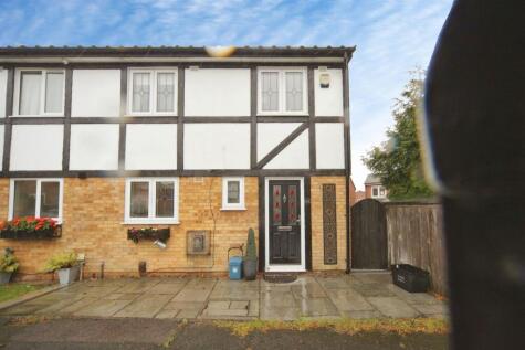 Lesbury Close, Luton