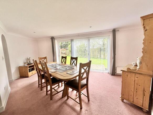 Dining Room/Bedro...