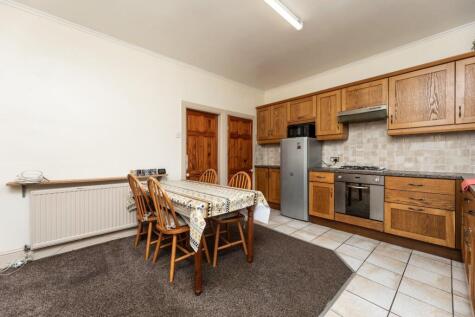 Briggs Avenue, Castleford