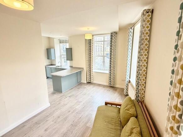 1 bed Apartment for sale Image 6