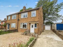 27, Sotheron Croft, Darrington, Pontefract WF8 3AR