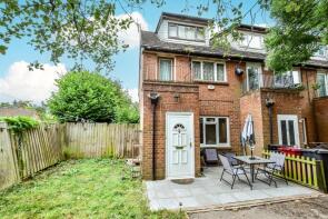 122, Mead Avenue, Slough SL3 8JA