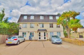 2, Garden Mews, Littledown Road, Slough SL1 3QL