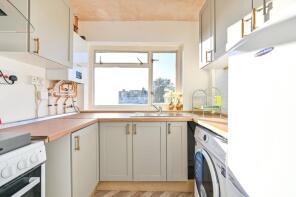 11, Woodcote Close, Kingston Upon Thames KT2 5LZ