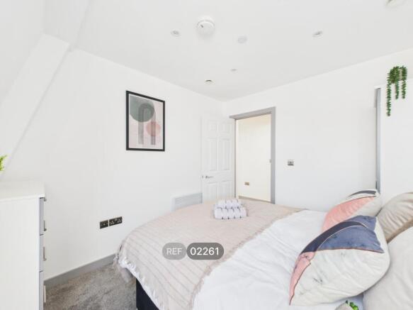 1 bed Apartment to rent Image 11