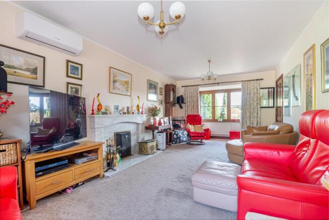 Living-room-4.jpg