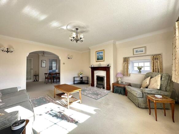 2 bed Apartment for sale Image 4