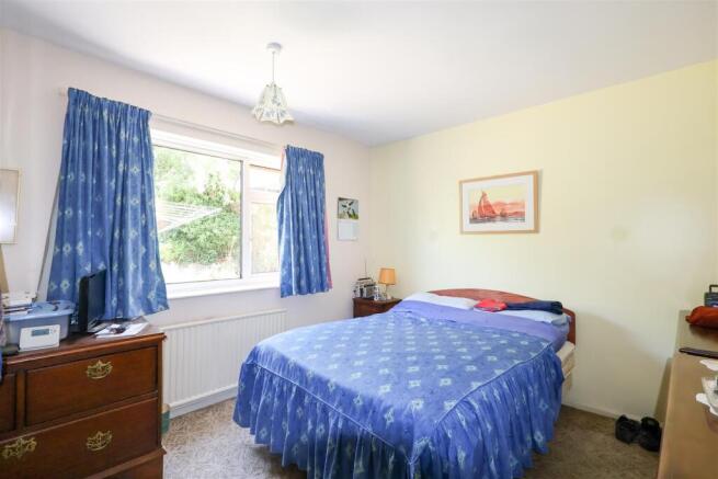 4 bed Detached for sale Image 4