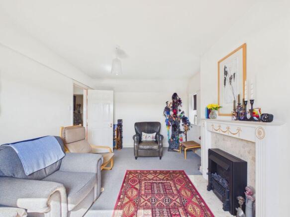 2 bed Apartment for sale Image 4