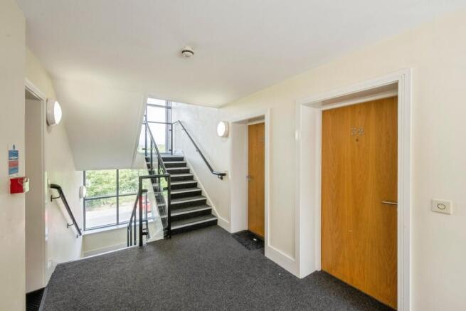 2 bed Flat for sale Image 6