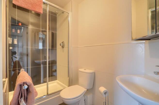 3 bed Semi-Detached for sale Image 12