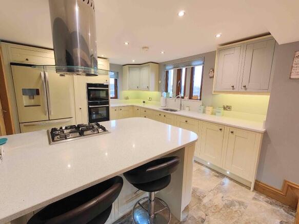 3 bed Cottage for sale Image 6