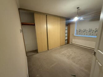 3 bed Semi-Detached to rent Image 8
